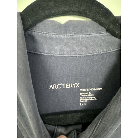 BLEACH FLAW! Arc'teryx Captive Polo Shirt Blue Large Performance‎ Lightweight - Picture 4 of 9